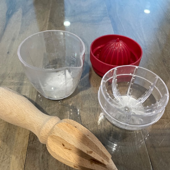 2-Piece Mixed Set of Juicers - Picture 6 of 8